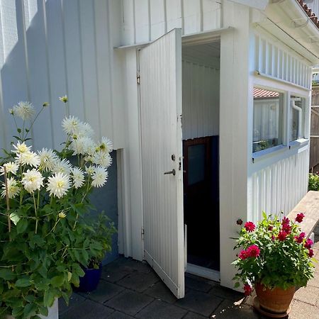 Accommodation For 2 In The Center City Of Lysekil Buitenkant foto