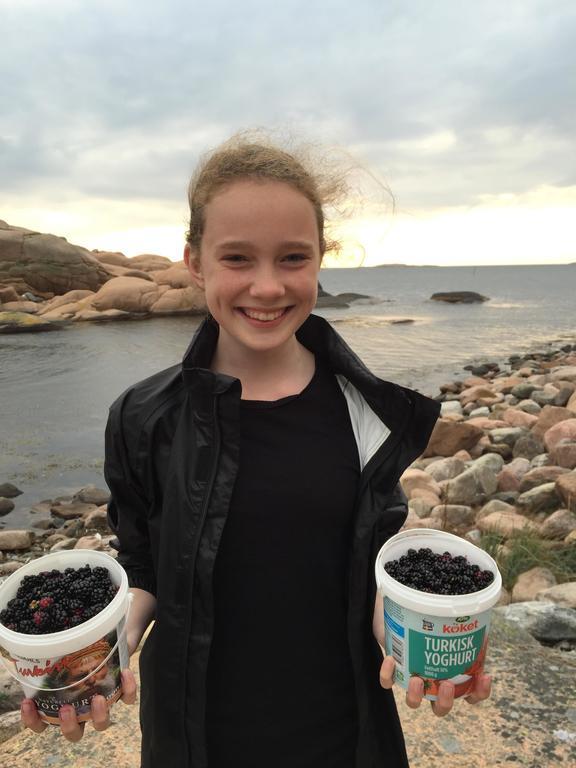 Accommodation For 2 In The Center City Of Lysekil Buitenkant foto